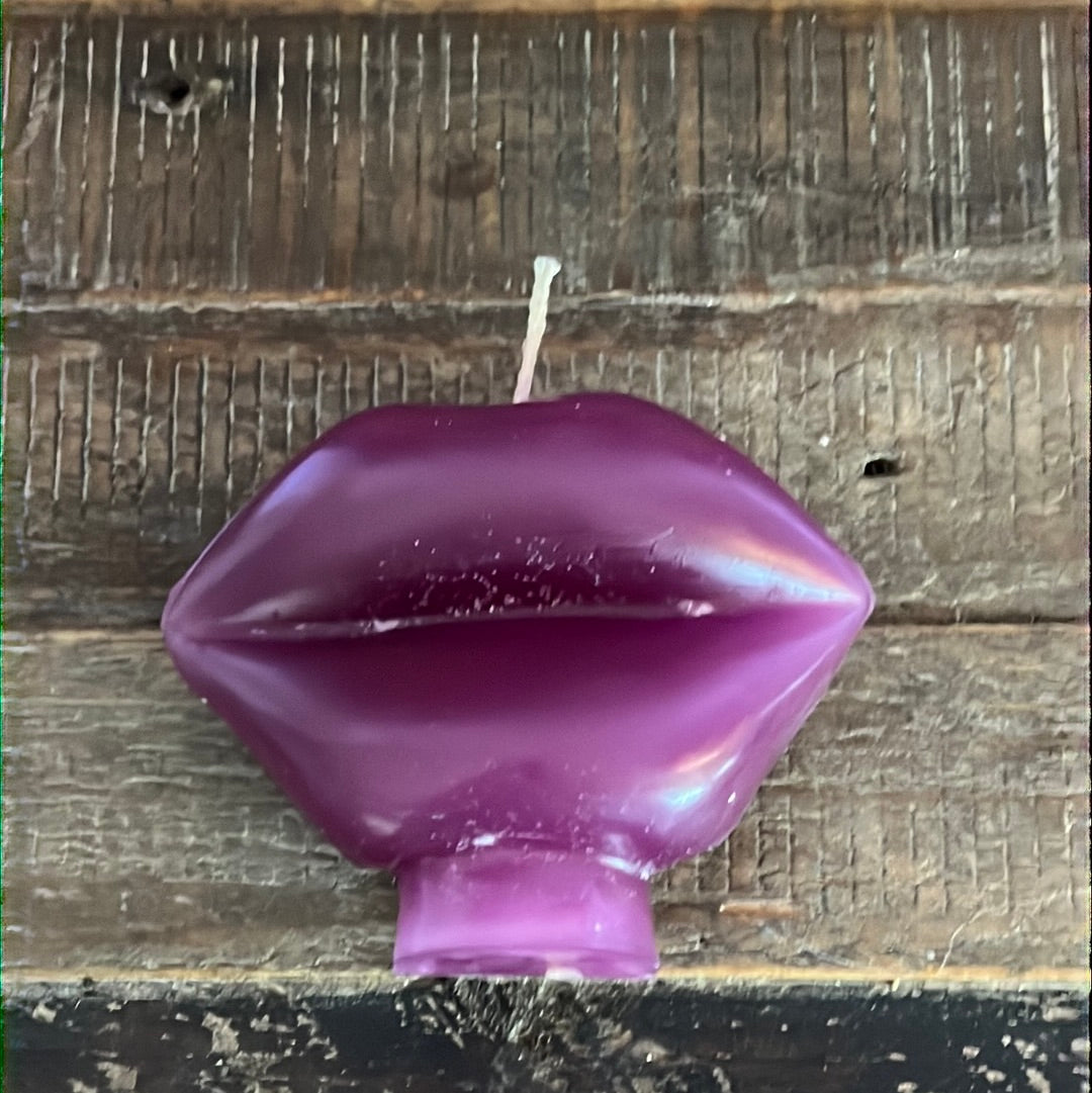 Lips Candle